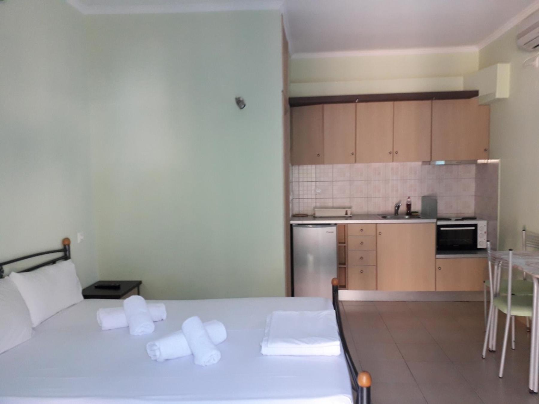 Agios Nikitas Dolphins Appartement Buitenkant foto